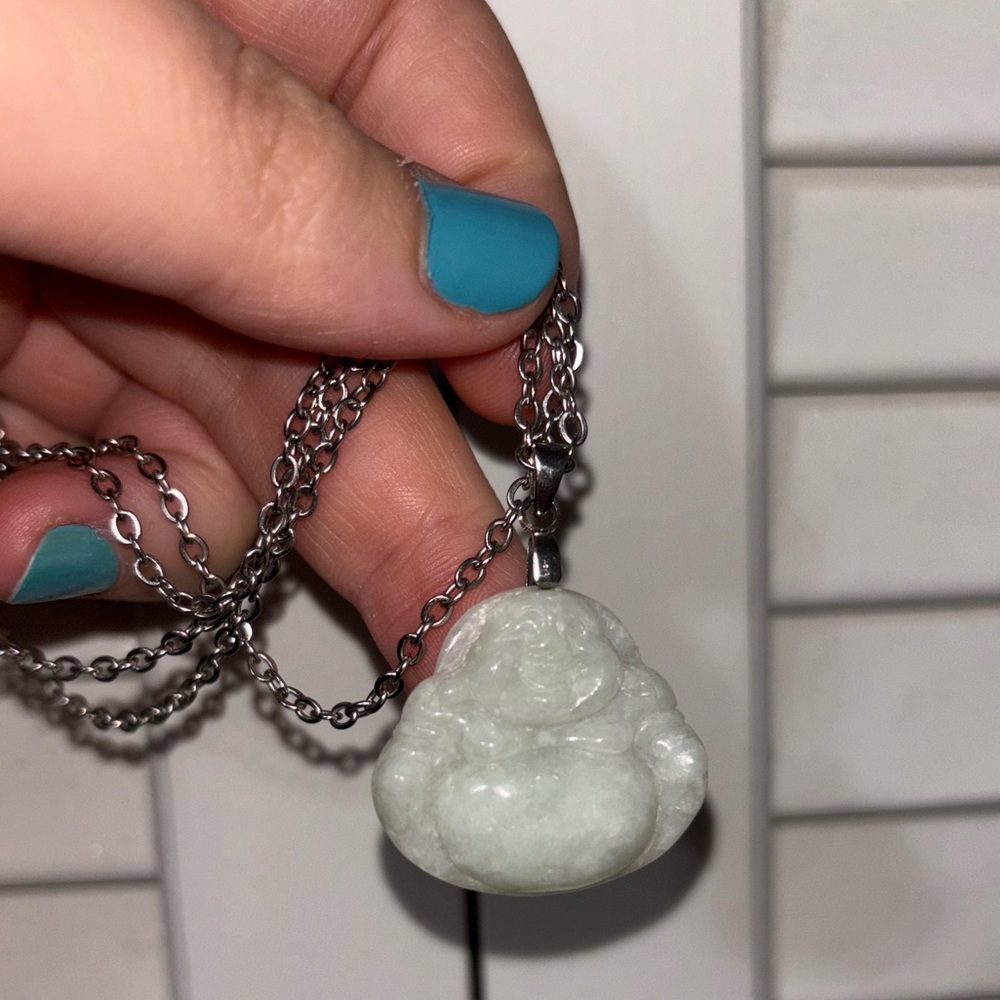 Buddha Stone Necklace EUC - Picture 3 of 3